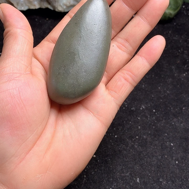 和田玉（糖玉）未镶嵌珠宝奇石