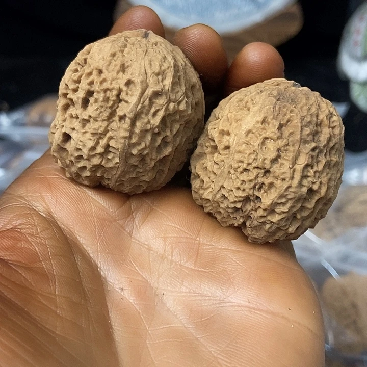 把件文玩核桃云南铁核桃基地66