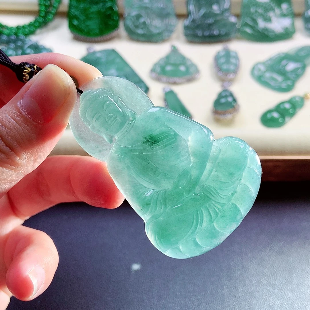 【闪购商品】翡翠颈饰未镶嵌天然