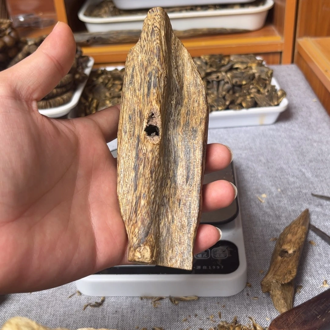 沉香碎屑沉香乌身淳化老料288克