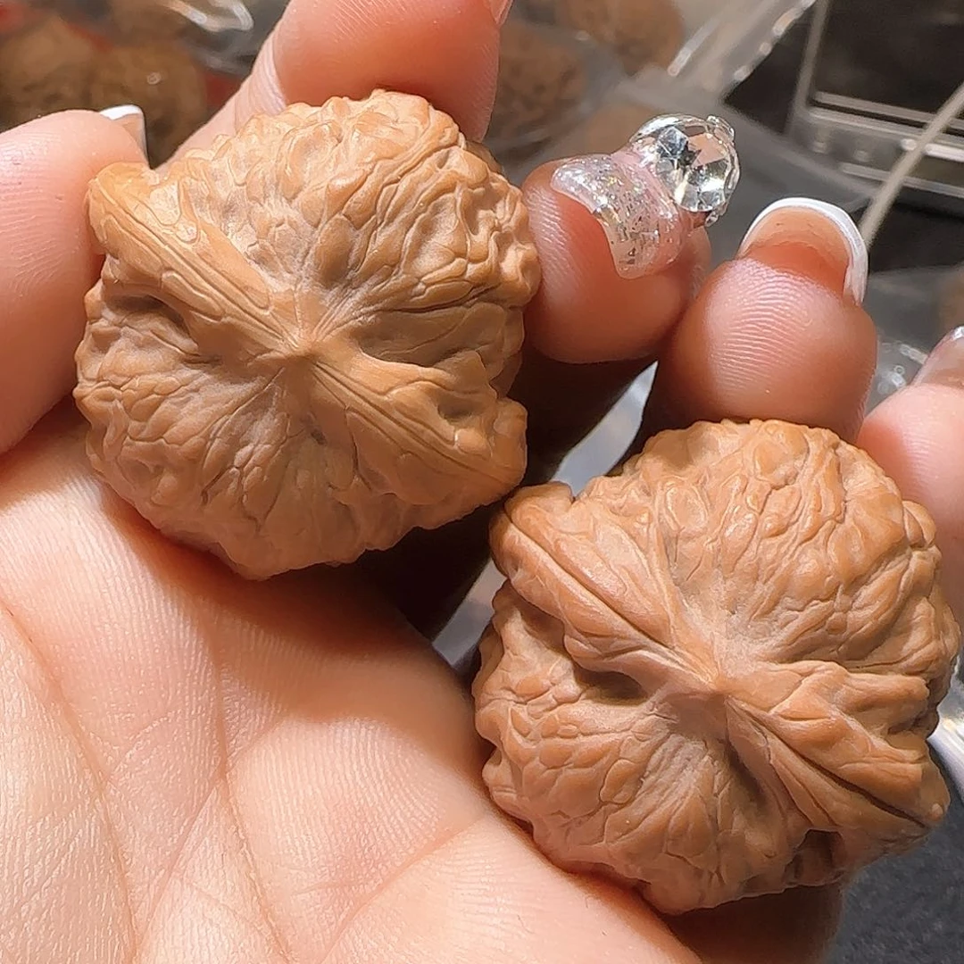 文玩核桃吊坠全**舅野生