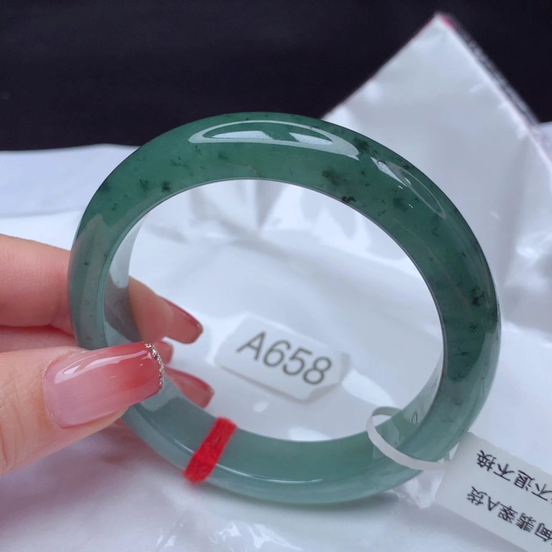 翡翠手镯未镶嵌手镯58