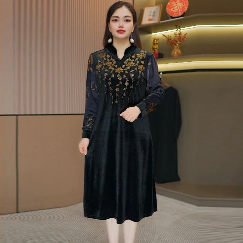 妈妈金丝绒长袖衫连衣裙秋装2025新款中老年女大码气质打底长裙子
