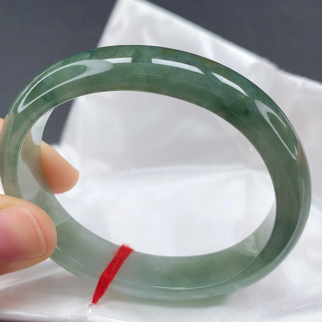 未镶嵌手镯翡翠，2号贵妃，正圈戴52.53