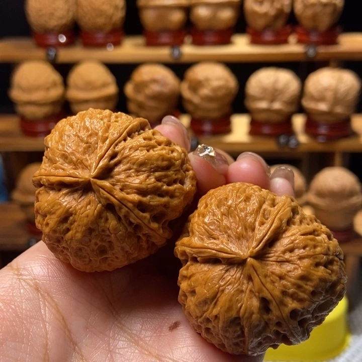 吊坠文玩核桃凹江龙31