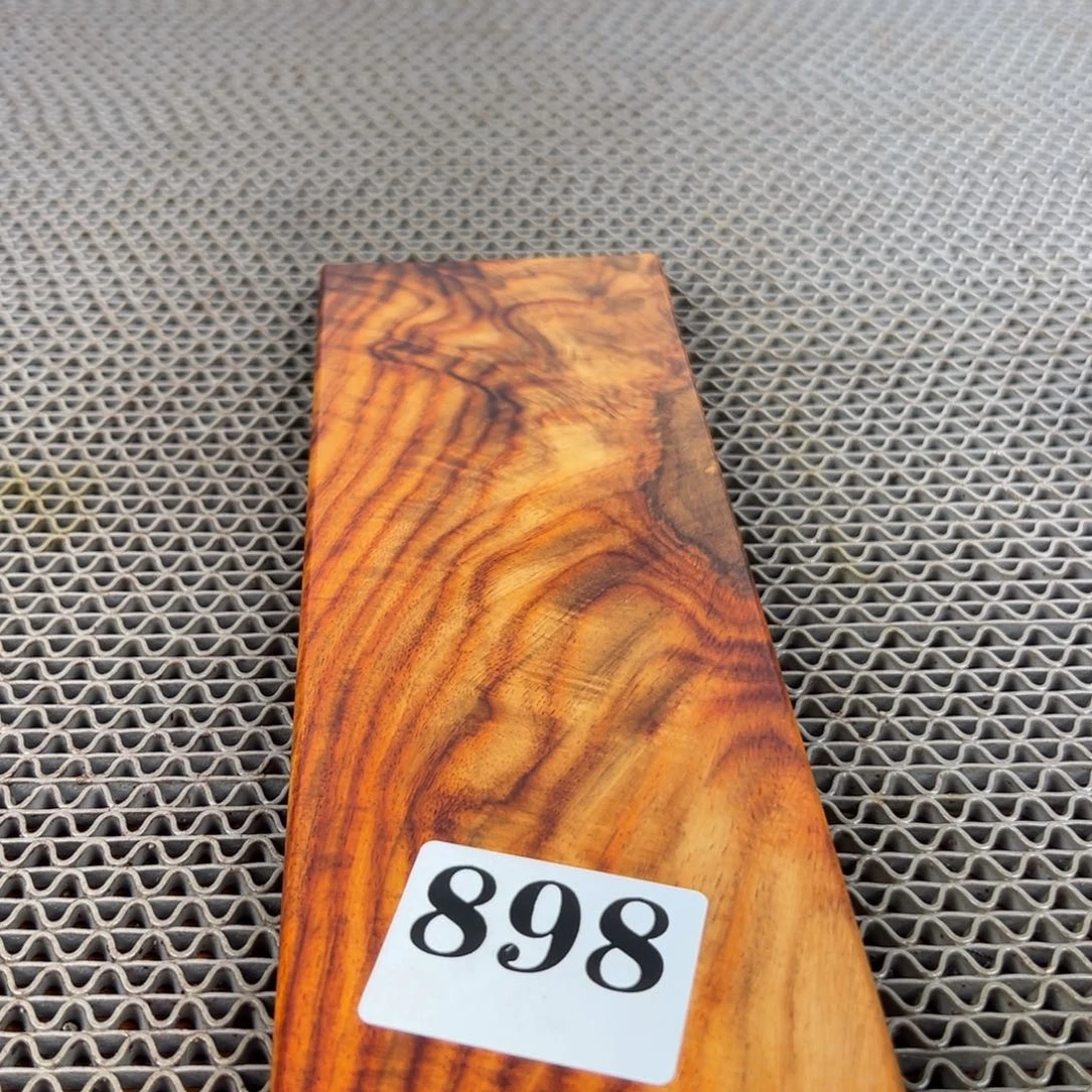 阜***雅木木料一物一拍木料