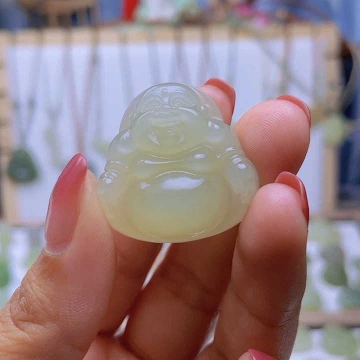 工***国和田玉未镶嵌颈饰