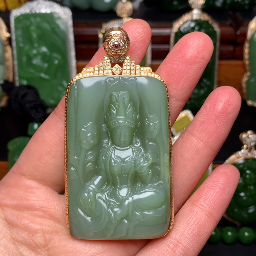 【闪购商品】吊坠(不含链)18K金镶嵌和田玉（碧玉）