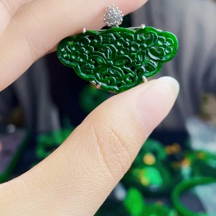 翡翠银S925镶嵌颈饰多样性