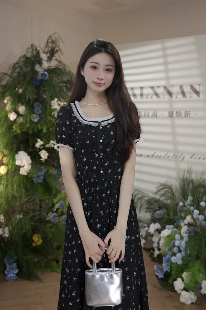 鹿向南[雪花华尔兹]夏季蕾丝拼接轻薄韩系气质碎花新款短袖连衣裙