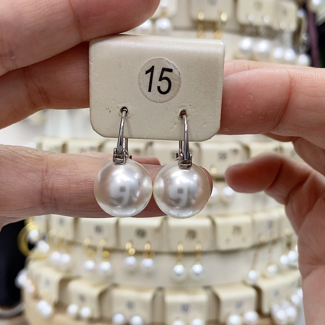 银S925镶嵌耳饰淡水珍珠