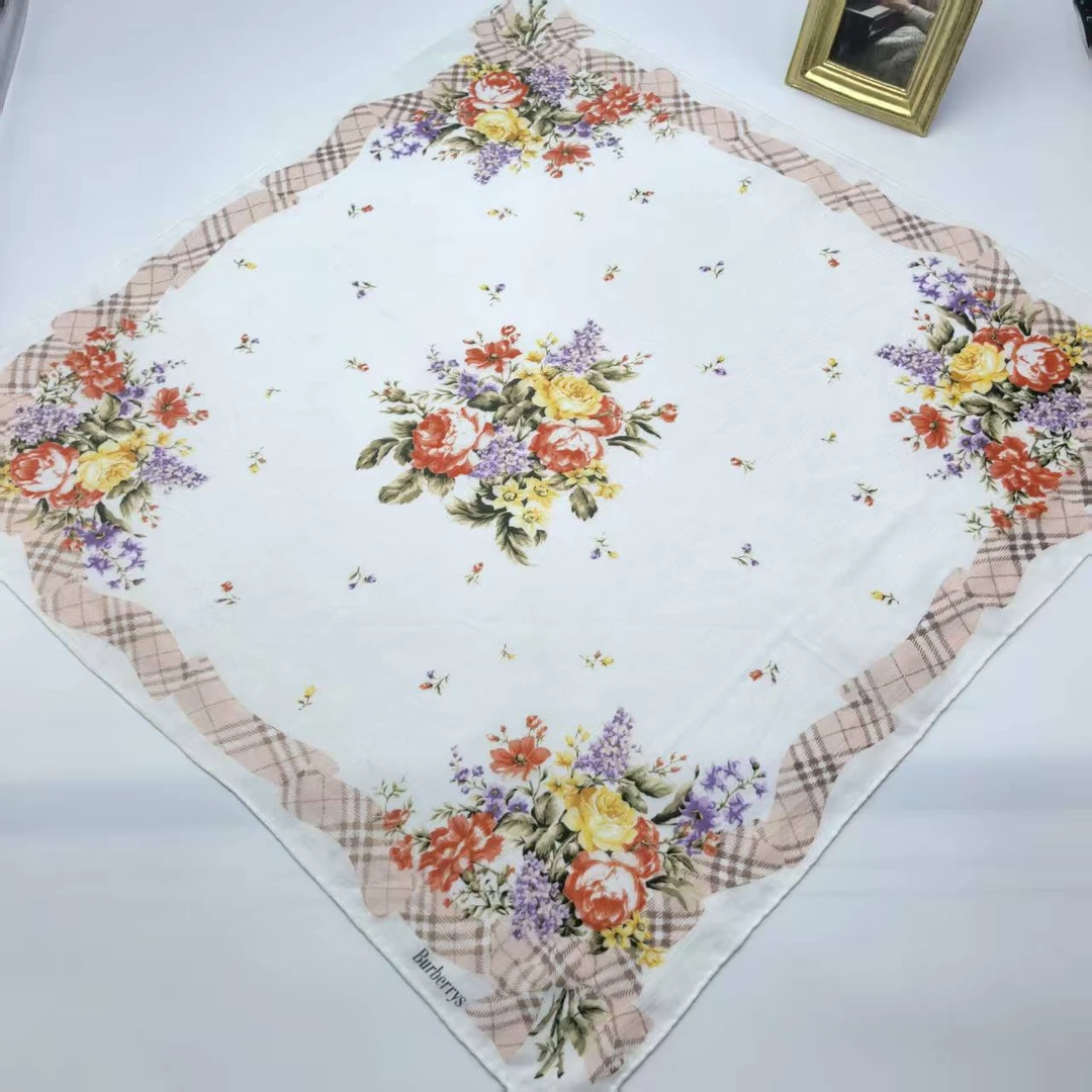 95新 BURBERRY/博柏利 海囤/巴宝莉/丝巾/yy10796