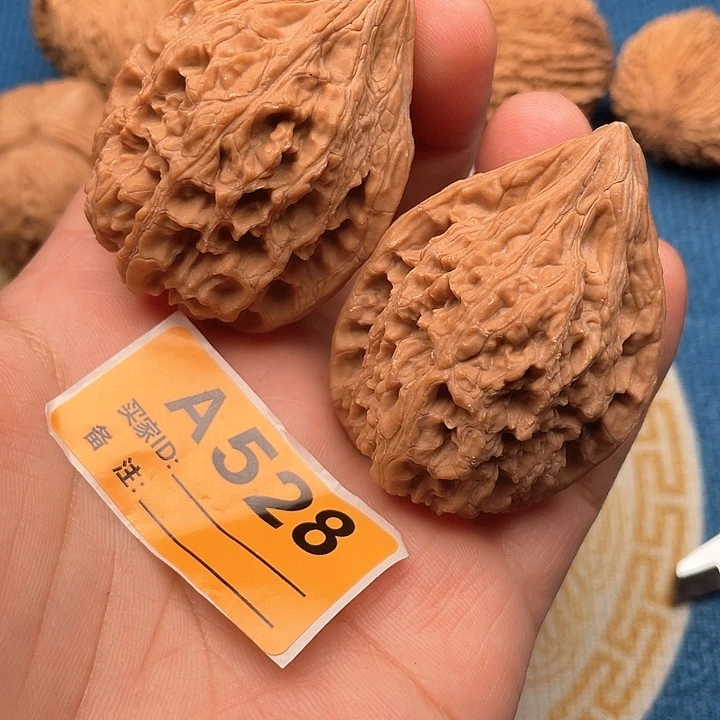 文玩核桃把件核桃
