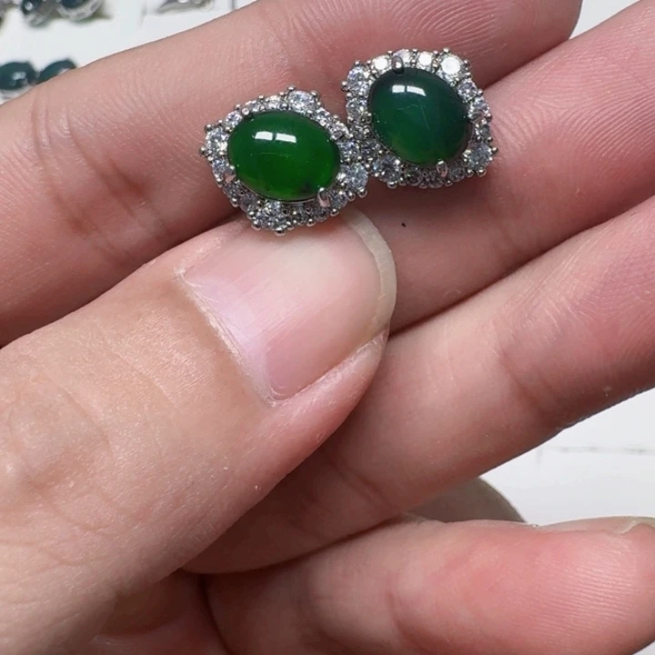 翡翠未镶嵌颈饰天然A货翡翠放漏