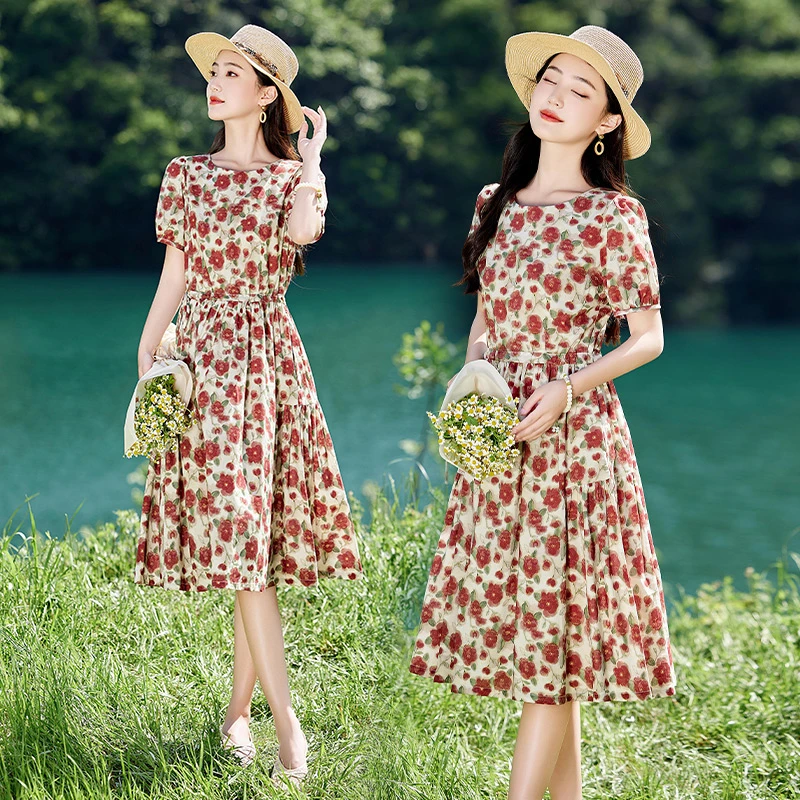 夏季新款时尚深圳南油高端连衣裙纯欲风气质穿搭轻奢小众高级感女