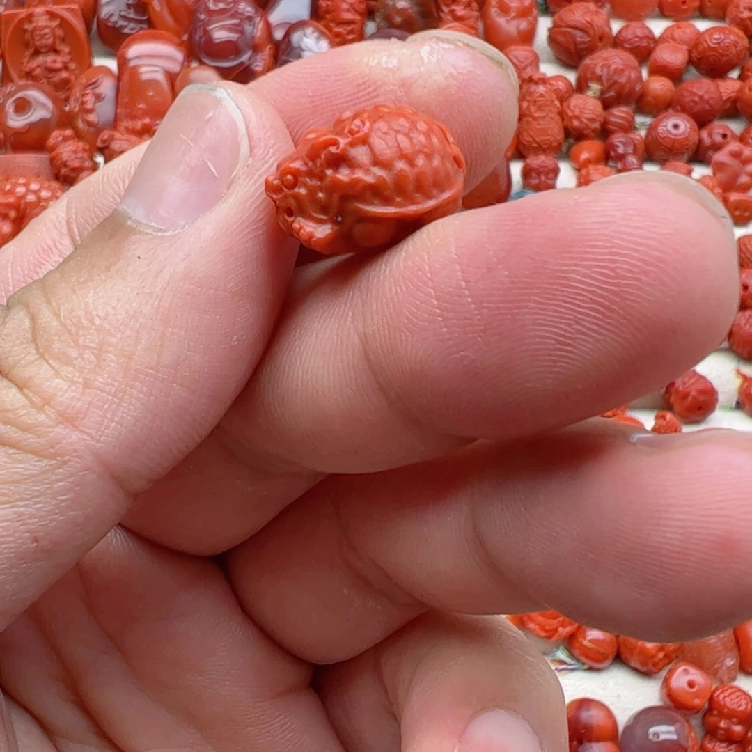 南红玛瑙配饰未镶嵌