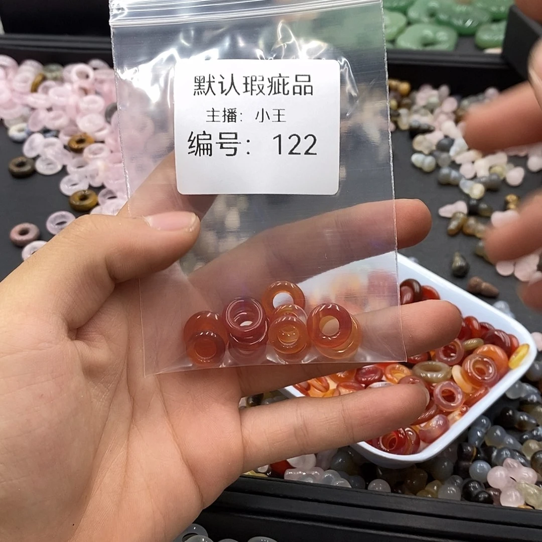 玎***玲玛瑙/玉髓颈饰未镶嵌