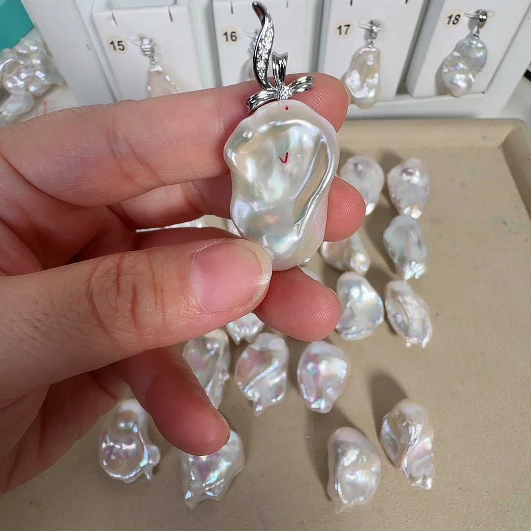 文***华淡水珍珠银S925镶嵌颈饰