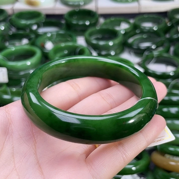 和田玉（碧玉）手镯未镶嵌