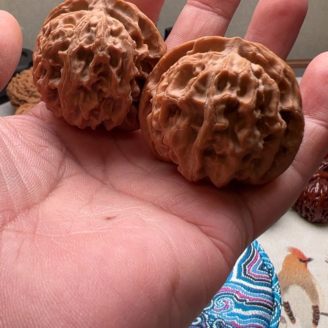 把件猴头核桃优*苹果园狮子头