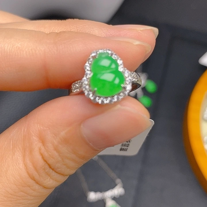 翡翠戒指银S925镶嵌