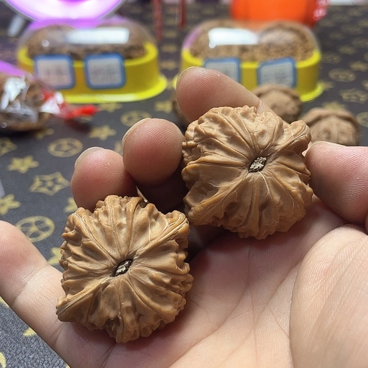 饕***餮吊坠文玩核桃磨盘