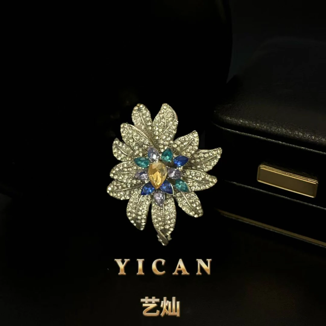 合金胸针 【彩色花瓣】简约百搭精致优雅高档春夏时尚胸针4084