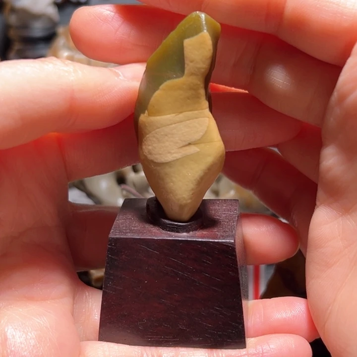 石材关妈精品彩玉