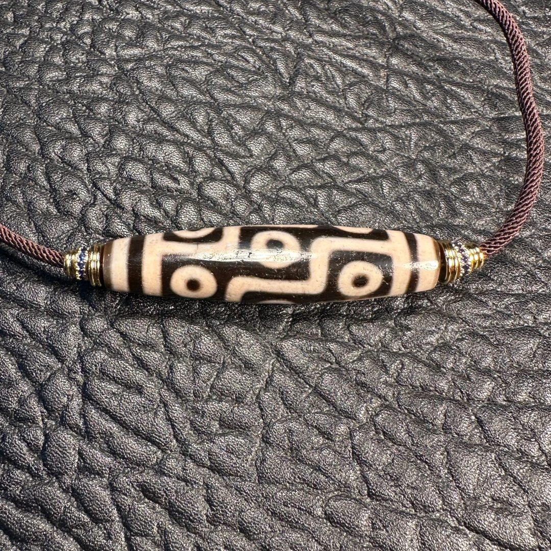 20世纪满风化纹 折线九眼珠 14x59mm 777-207