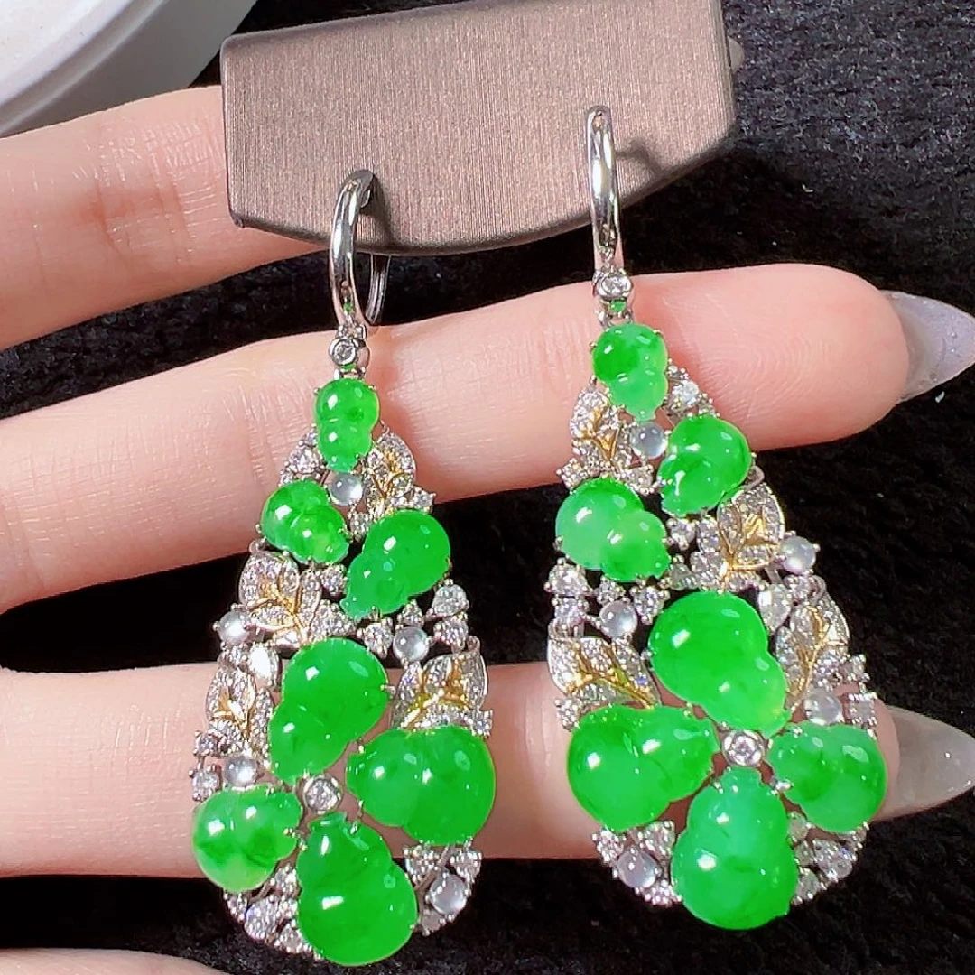 翡翠耳饰18K金镶嵌签收后24小时鉴赏期，过时不退