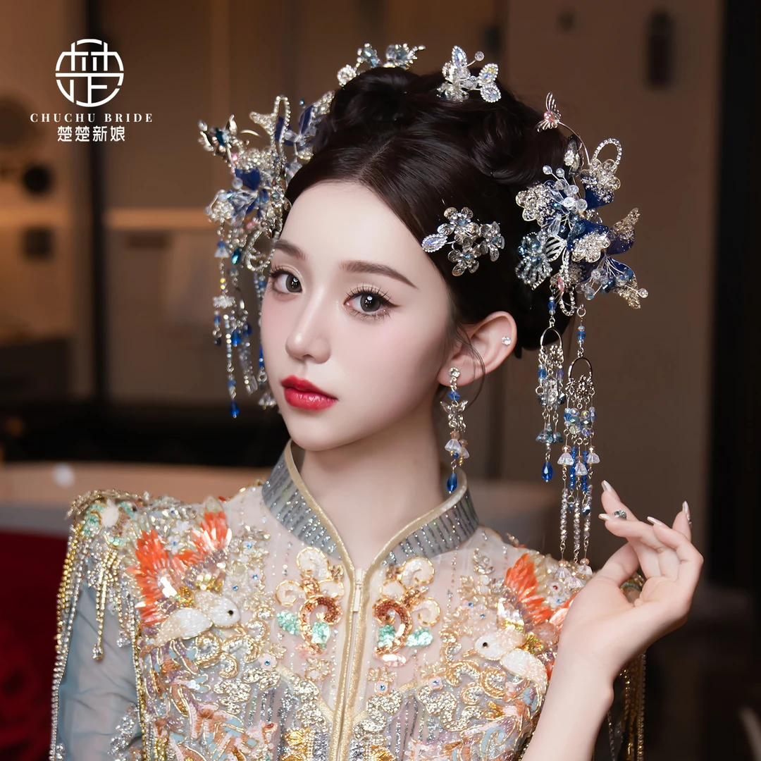 新中式新娘头饰2025新款银色水晶流苏步摇秀禾服龙凤褂汉服配饰品