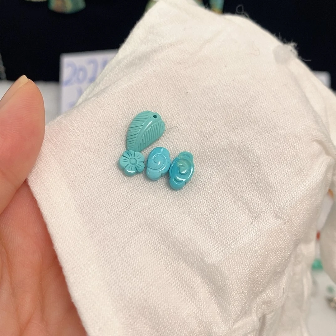 南红玛瑙未镶嵌珠宝奇石