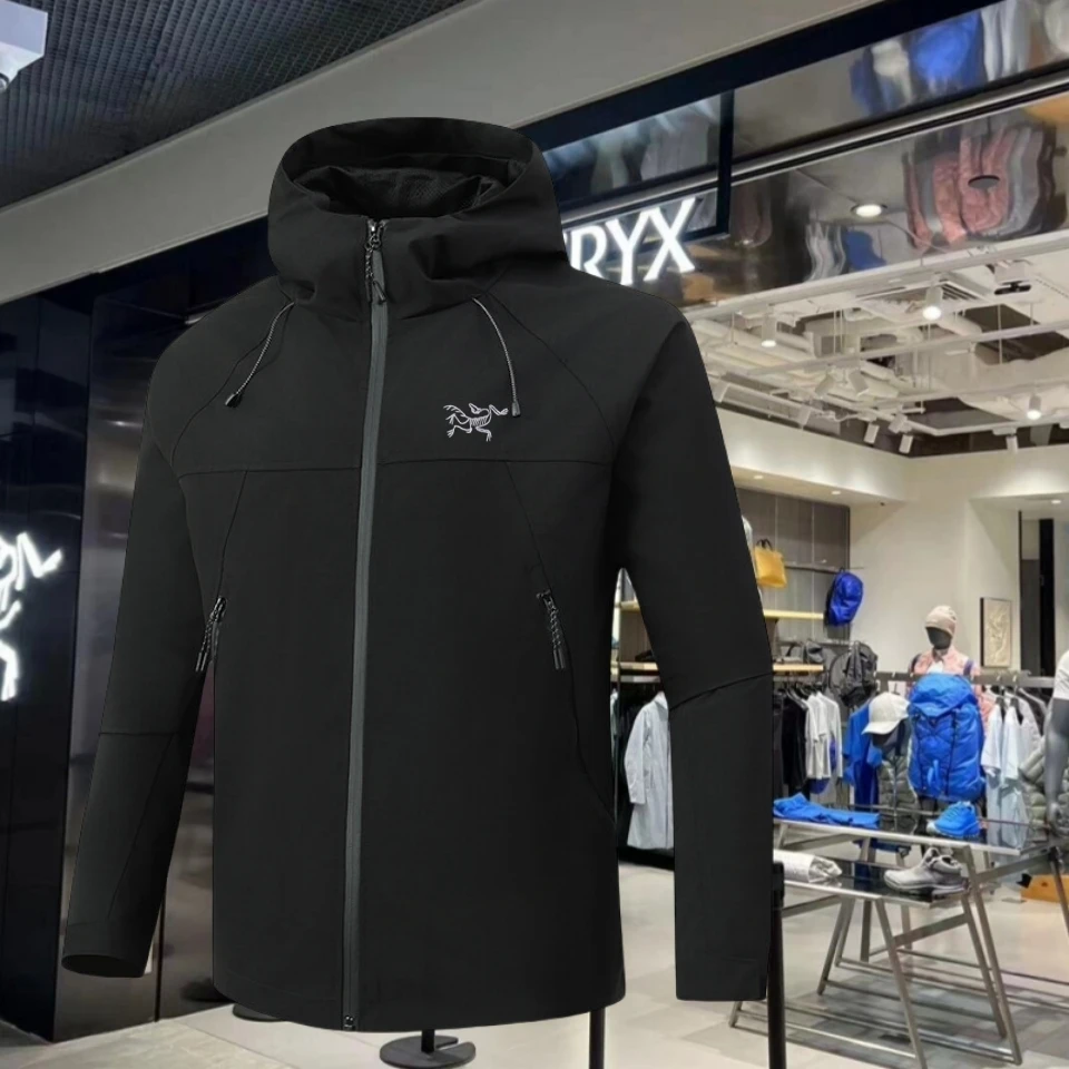 【商场清仓】男士户外运动连帽冲锋衣夹克春秋季防风休闲百搭外套