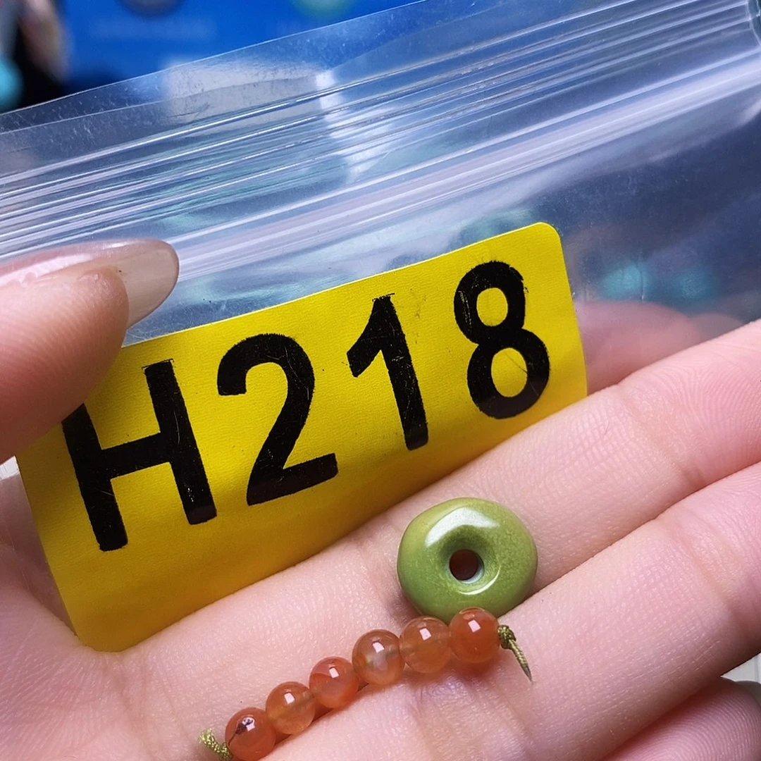 未镶嵌南红玛瑙珠宝奇石
