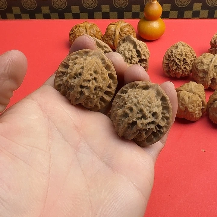 文玩核桃吊坠野生