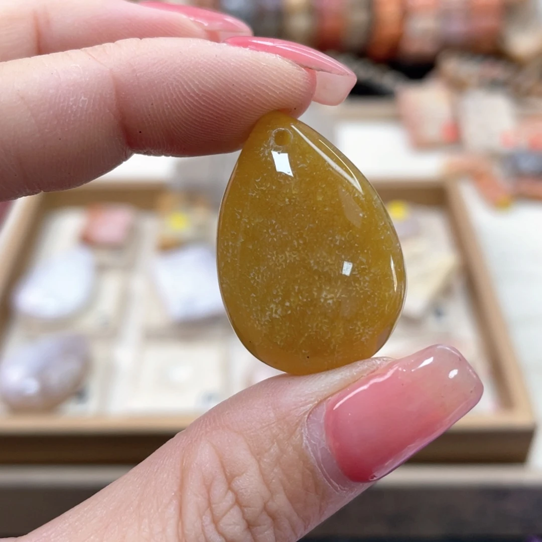未镶嵌手链硅化珊瑚（珊瑚玉）中***子879