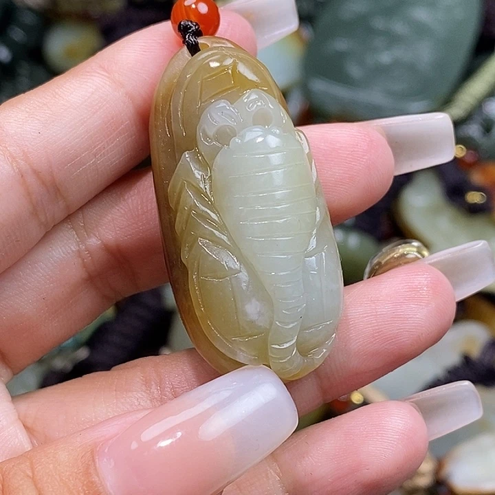 和田玉未镶嵌颈饰