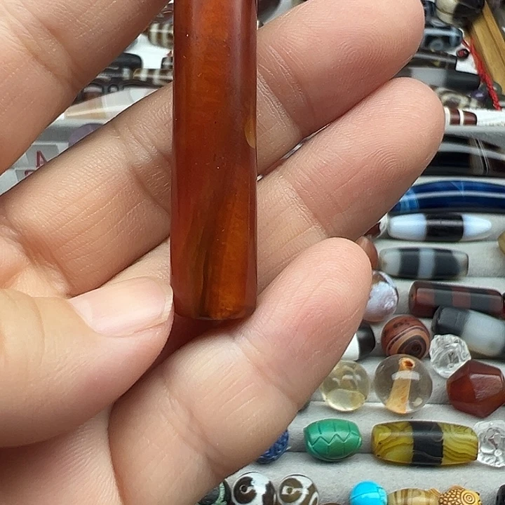 淮***道玛瑙/玉髓颈饰未镶嵌
