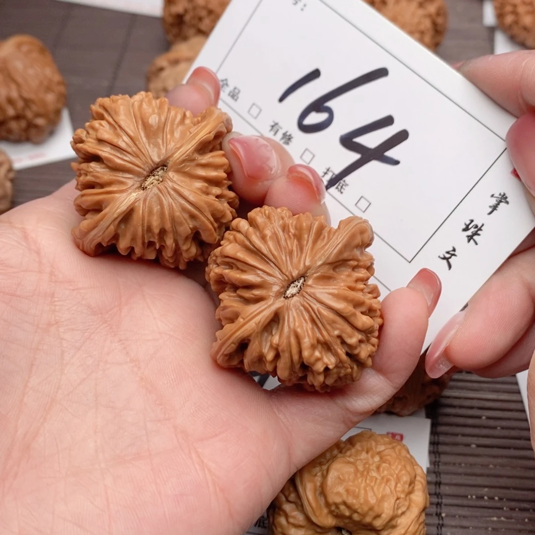 文玩核桃吊坠41楼子164