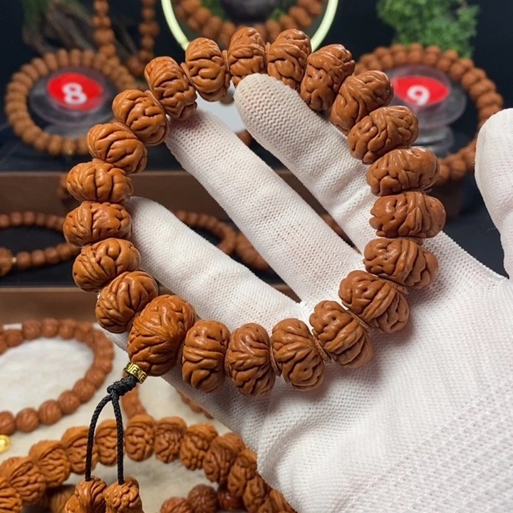 桃核吊坠~**边秦岭龙纹