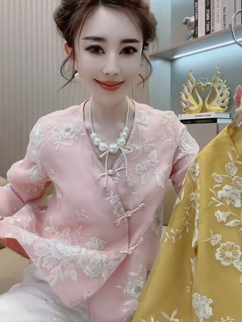 常规款斜襟八分袖V领斜领上衣气质时尚复古新中式刺绣提花