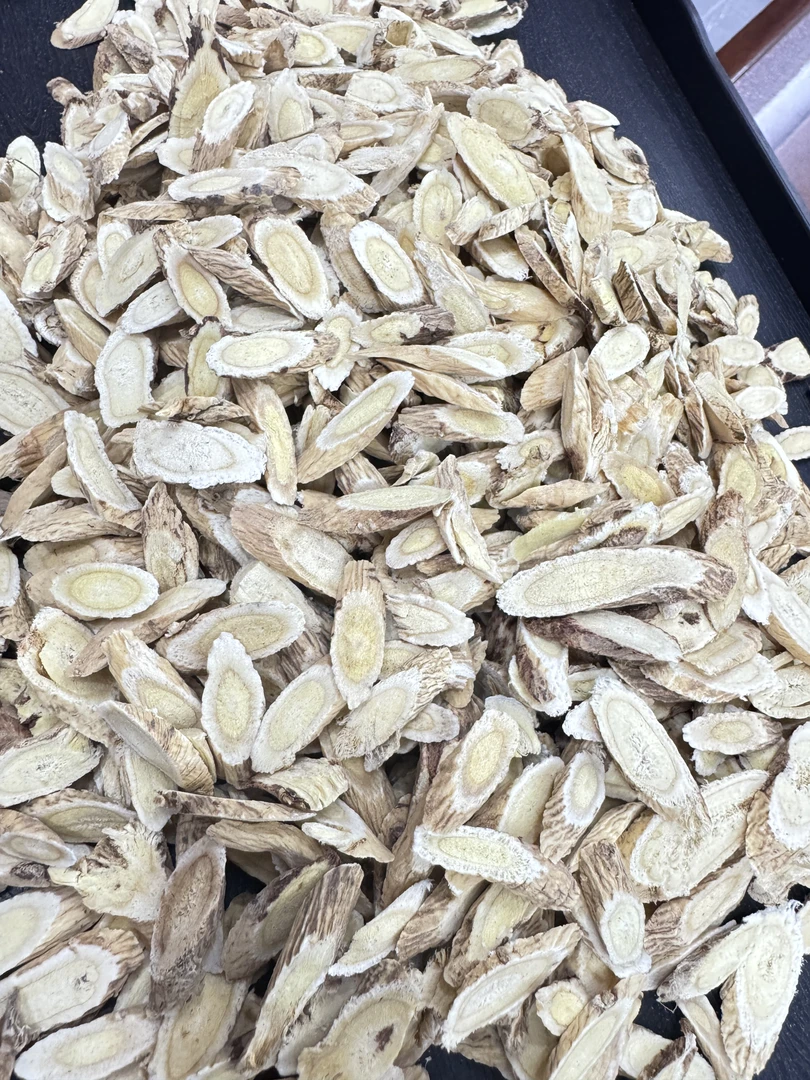 甘肃产黄芪主根切片豆香浓郁可煲汤泡水