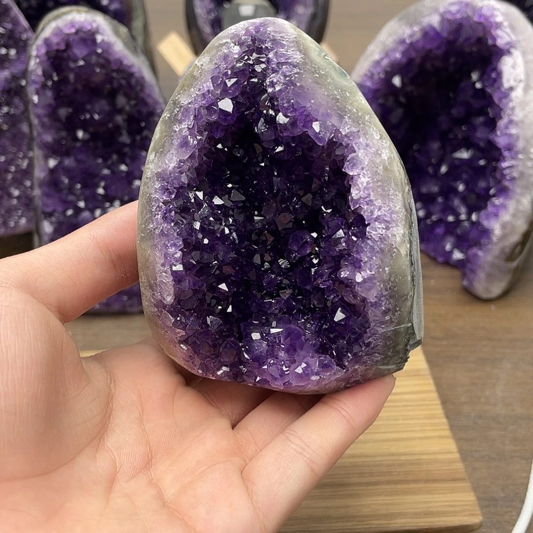 紫晶大型摆件（非配饰）未镶嵌