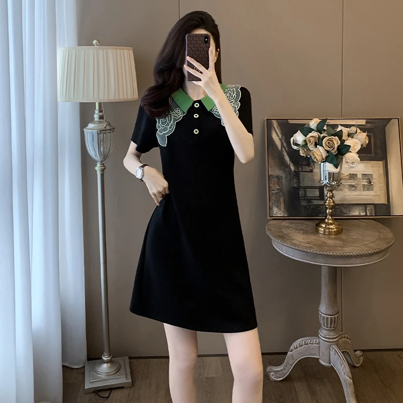 超好看撞色连衣裙女夏季2025新款今年流行爆款显瘦夏日绝美小裙子