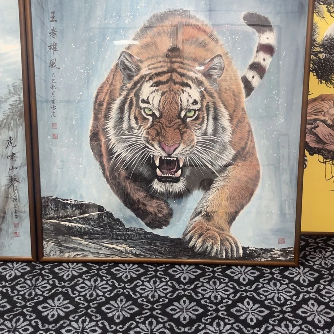 里***馆国画手绘图画王者雄风