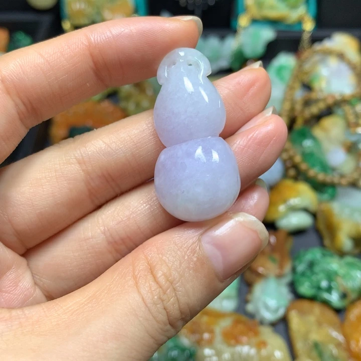 翡翠未镶嵌颈饰紫