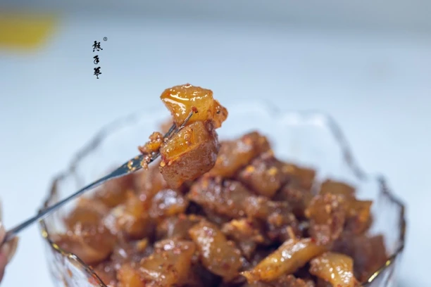 顺丰包邮糊辣牛蹄筋，80克一袋开袋即食解馋下酒追剧休闲小零食