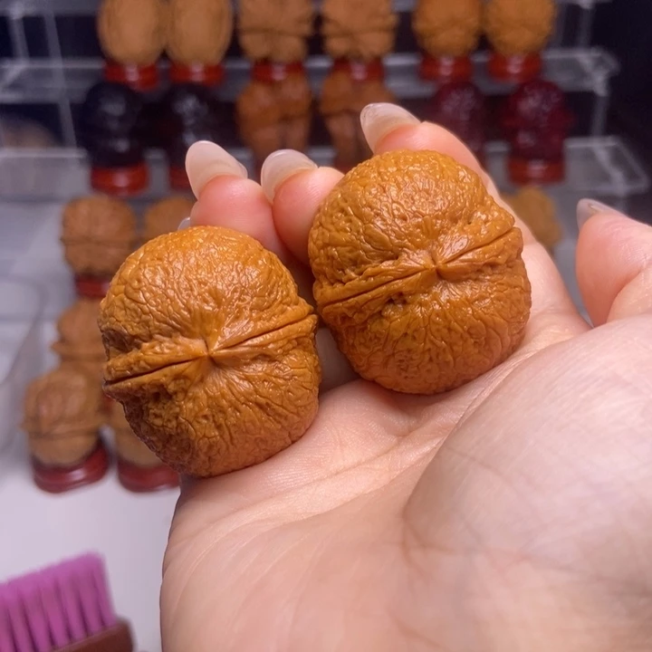 文玩核桃吊坠1铁绣球