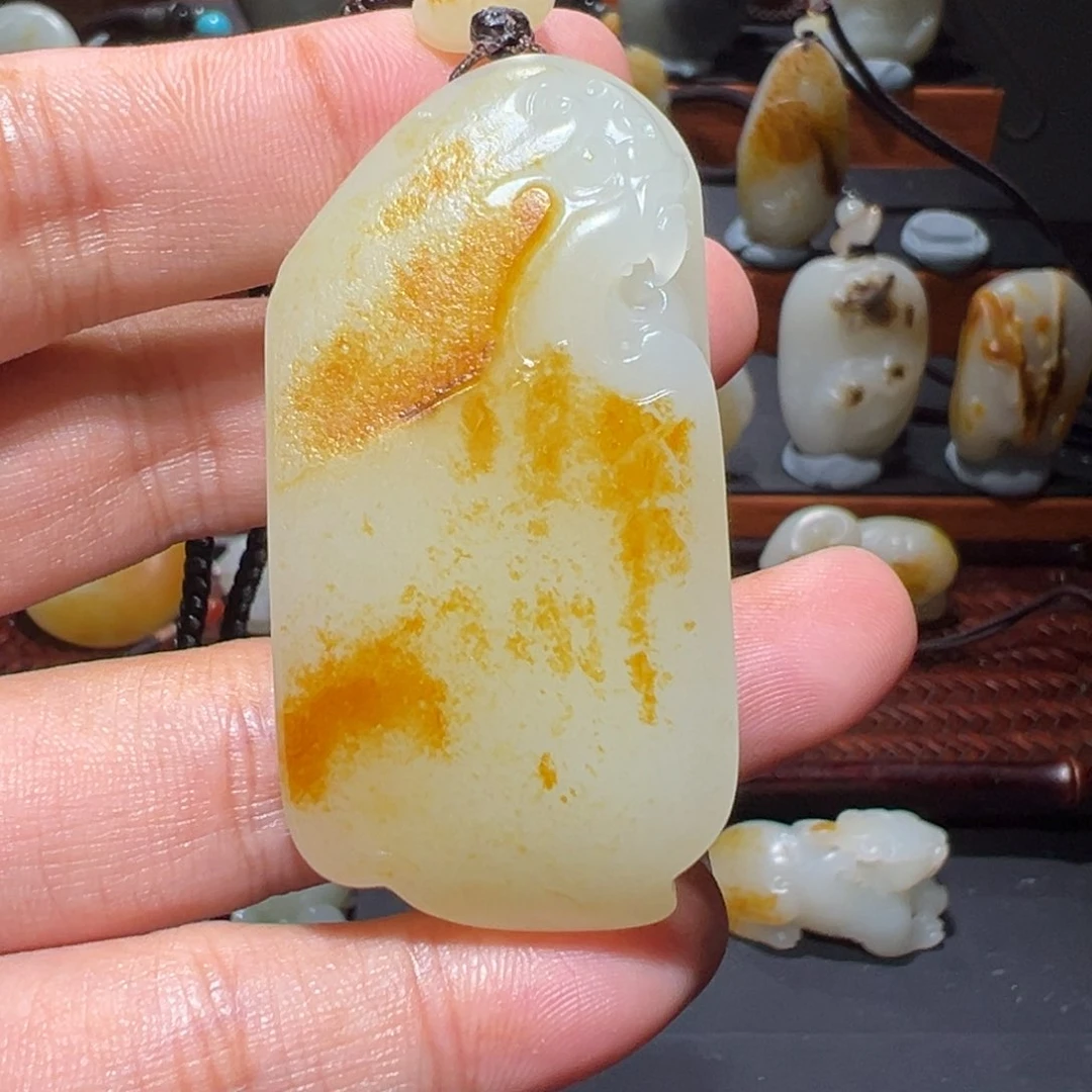 颈饰未镶嵌和田玉（子料）海***会