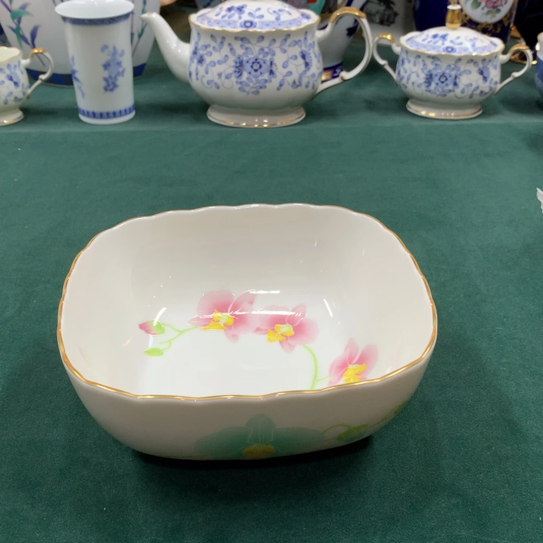 摆件全是大漂亮瓷器啊美美哒